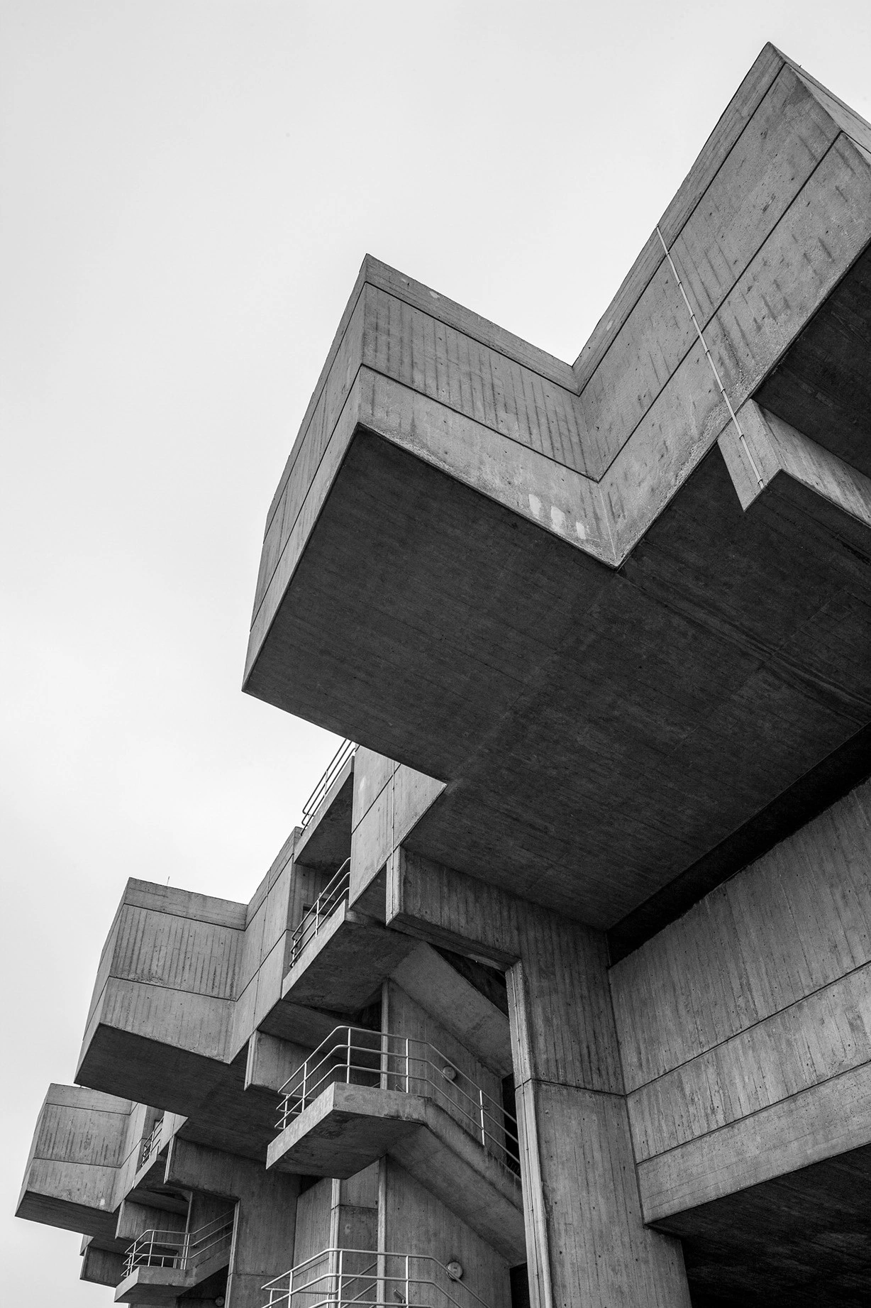 new-brutalism-lecture-theatre-block-brunel