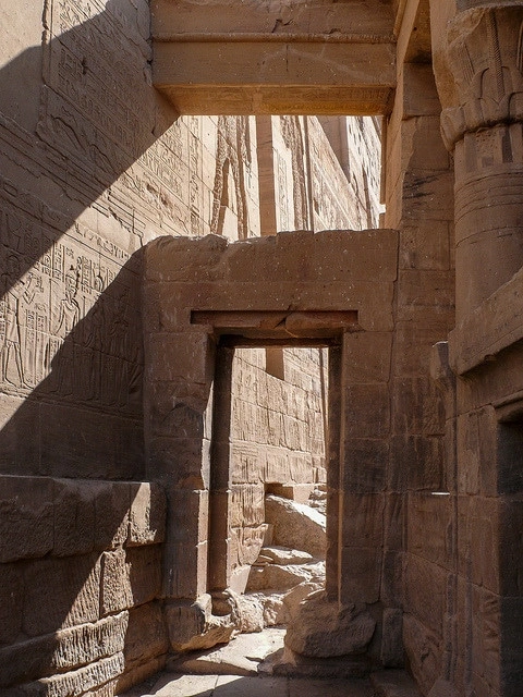 uncommonjones-temple-of-philae-aswan-egypt-by