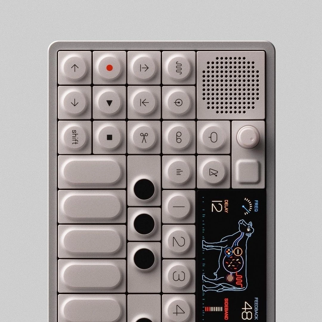 Teenage Engineering (TE) / OP-1 Field / Synthesizer / 2022