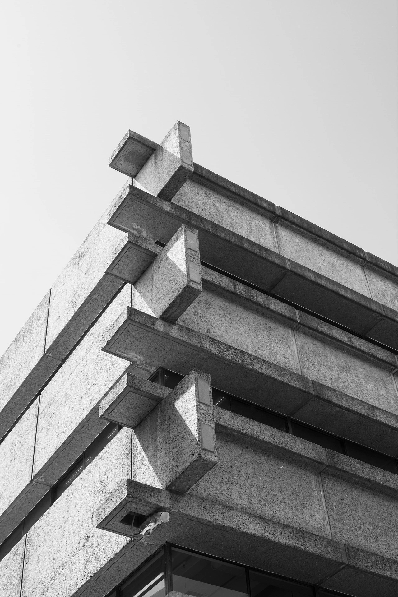 enspiro:
“Melbourne Teachers’ College Library (Building 138) (now Eastern Precinct Resource Centre, University of Melbourne) by Egglestone, MacDonald & Secomb, 1968-71
”