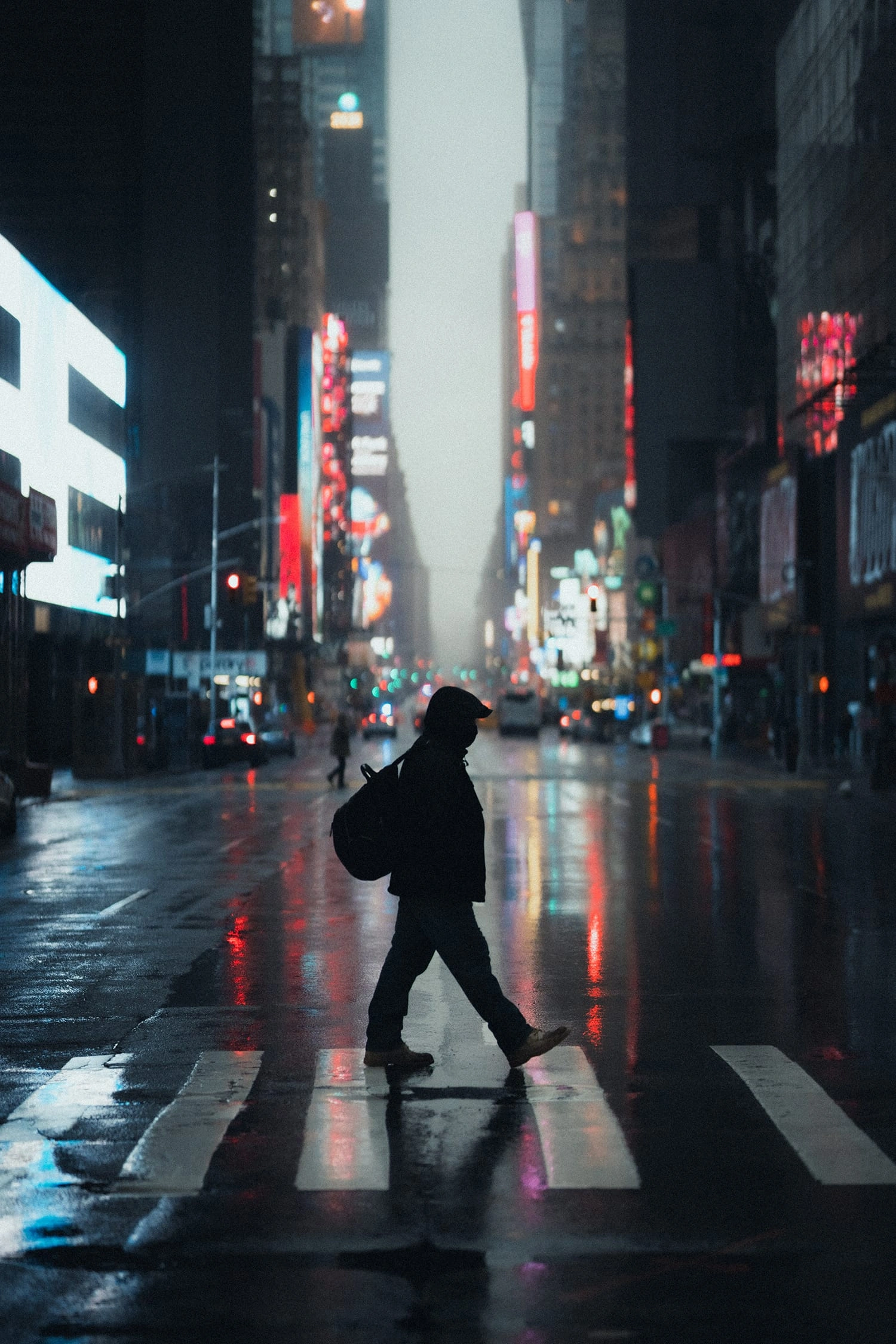 10 Killer Tips for Taking Street Photos at Night | Contrastly