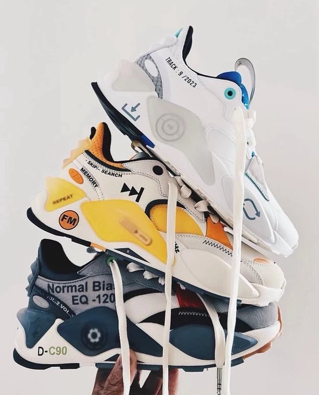 Photo by 𝐅𝐚𝐬𝐡𝐢𝐨𝐧 𝐚𝐧𝐝 𝐒𝐭𝐫𝐞𝐞𝐭𝐰𝐞𝐚𝐫 on July 16, 2023. May be an image of shoes and text.