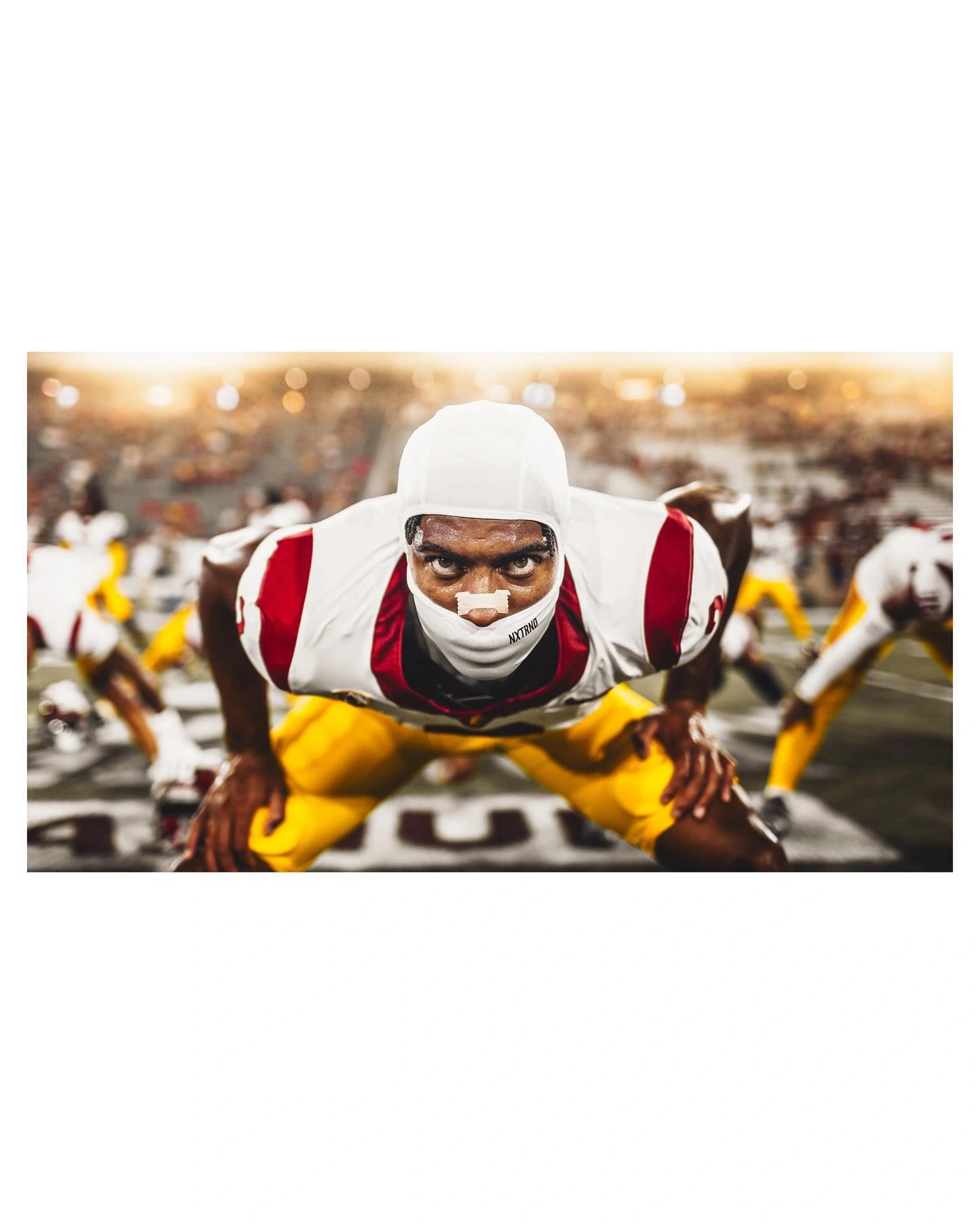 Photo shared by Derrick Spencer | Phoenix Photographer on September 24, 2023 tagging @uscfb. May be an image of football, football helmet, ball and stadium.