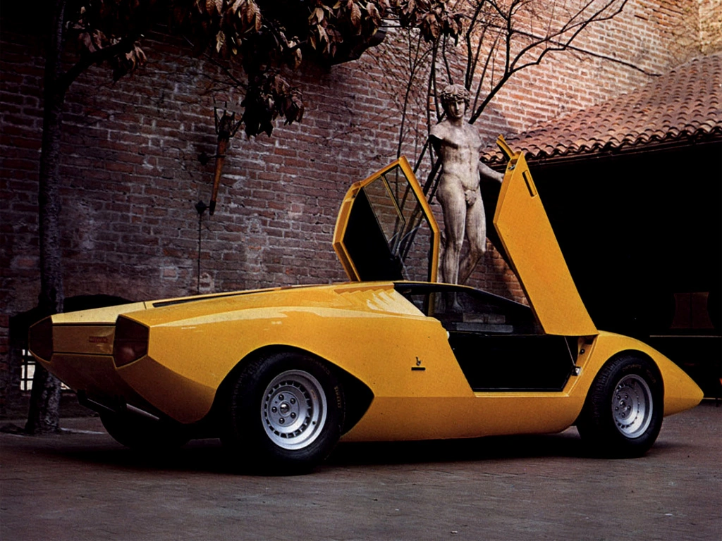 60s & 70s ITALIAN CONCEPT CARS – PART I – BERTONE – Light and Shade