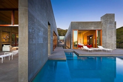 Toro Canyon Residence by Shubin + Donaldson Architects