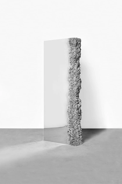 Synthesis Monolith by Hongjiee Yang